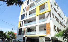 Truelife - Railway Station - On Way To Balaji Temple - Breakfast Included - Large 2Bhk Ac Apartments - Enjoy Morning Coffee Tea Milk - Modular Kitchen - Fast Wifi, Jio Smart Tv - Easy Access To All Temples - Travels - Truelife'S Service With Lots Of